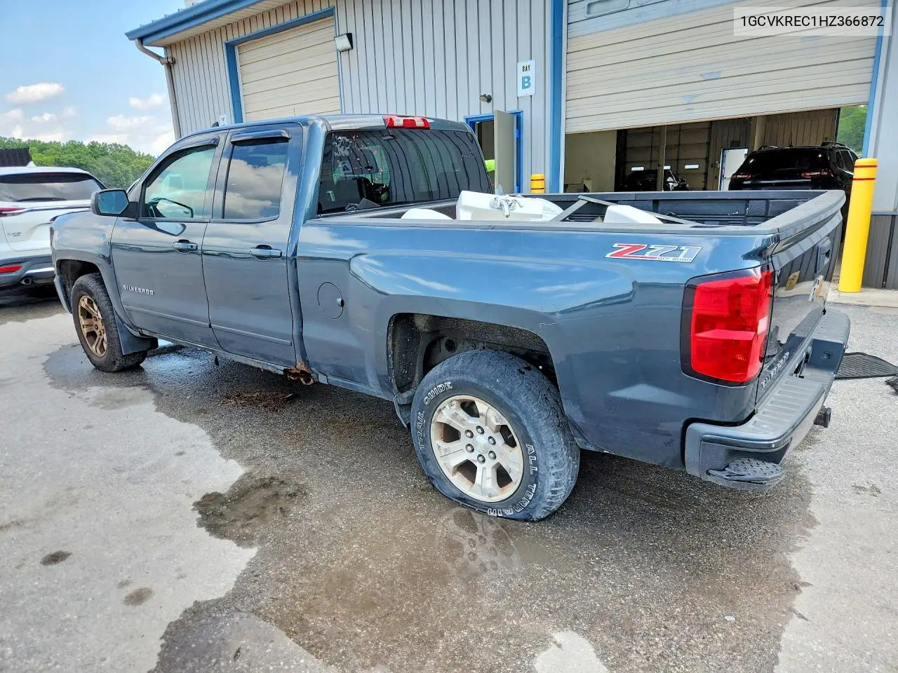 1GCVKREC1HZ366872 2017 Chevrolet Silverado K1500 Lt