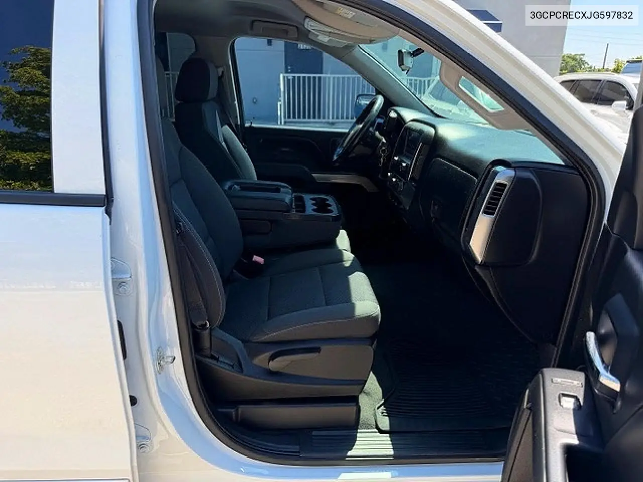 3GCPCRECXJG597832 2018 Chevrolet Silverado C1500 Lt