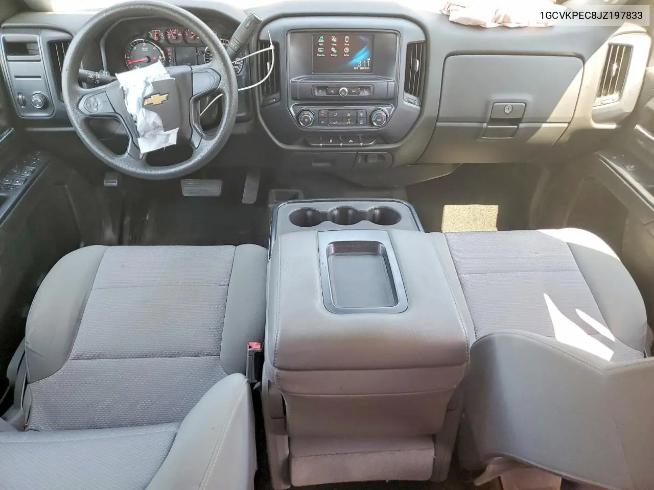 2018 Chevrolet Silverado K1500 Custom VIN: 1GCVKPEC8JZ197833 Lot: 59238346