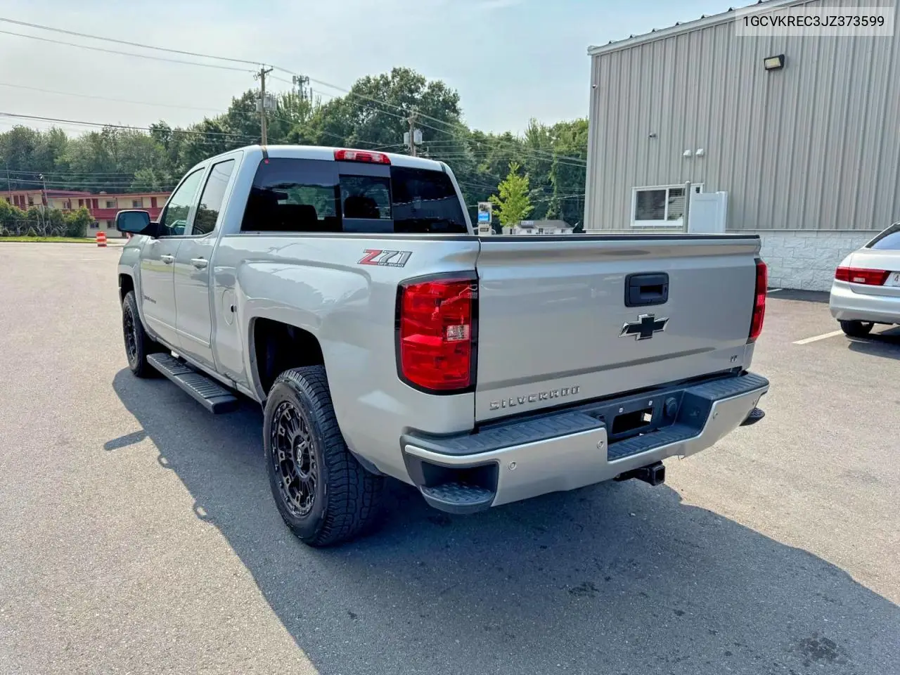 2018 Chevrolet Silverado K1500 Lt VIN: 1GCVKREC3JZ373599 Lot: 61524916