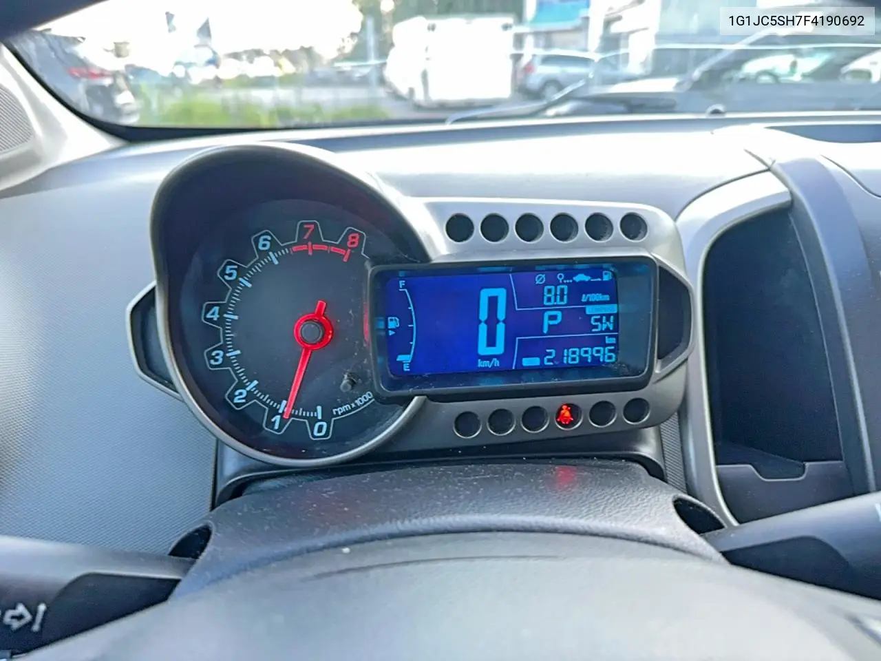 2015 Chev Sonic Lt VIN: 1G1JC5SH7F4190692 Lot: 61447576