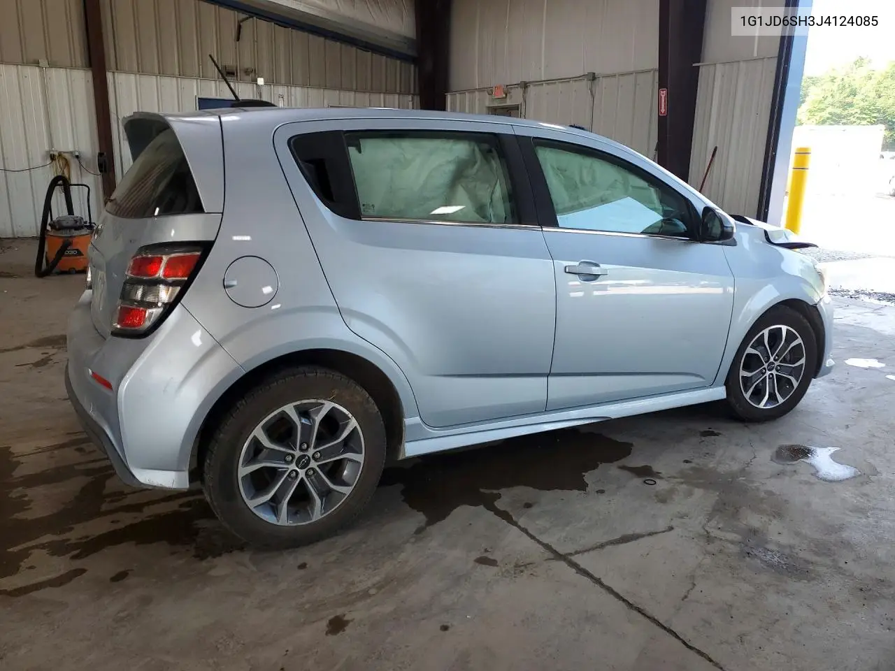 2018 Chevrolet Sonic Lt VIN: 1G1JD6SH3J4124085 Lot: 61137846