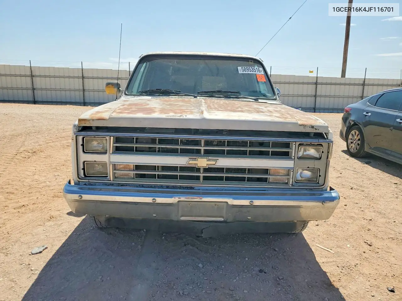 1988 Chevrolet Suburban VIN: 1GCER16K4JF116701 Lot: 58953516