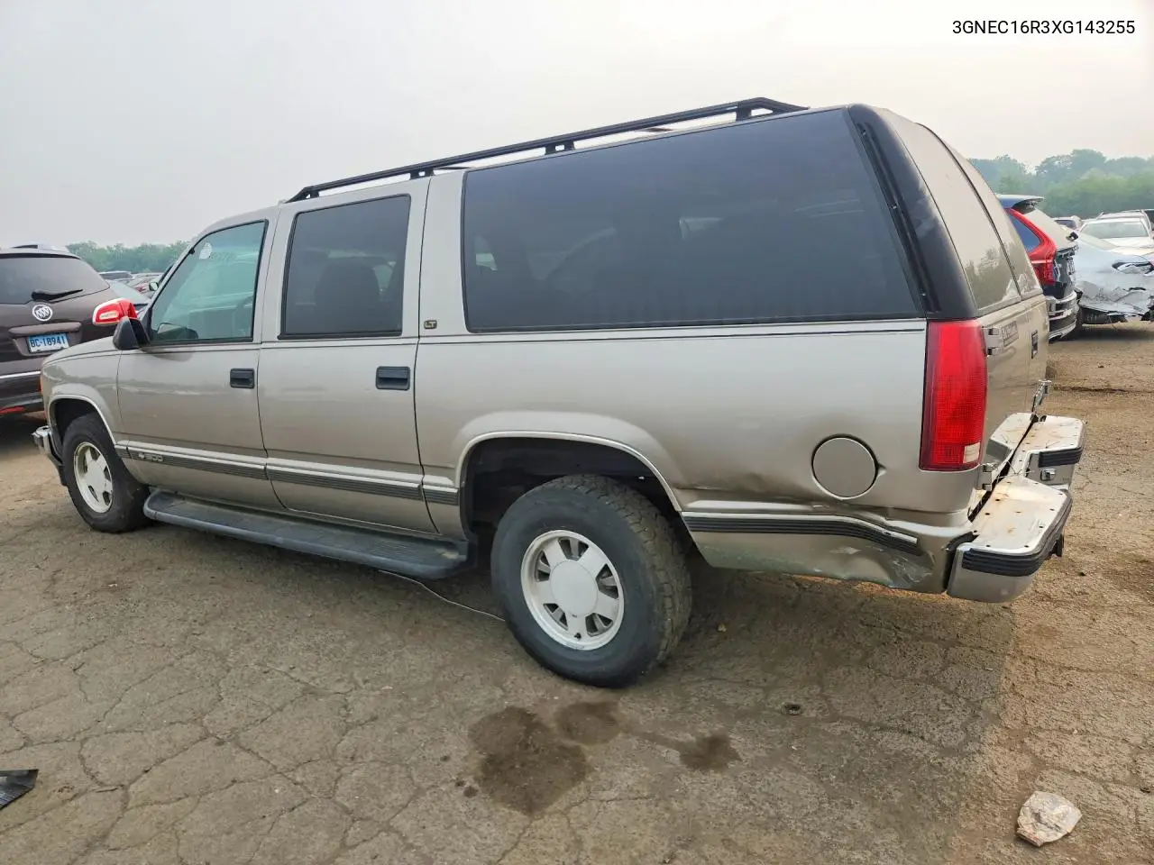 1999 Chevrolet Suburban C1500 VIN: 3GNEC16R3XG143255 Lot: 61312606