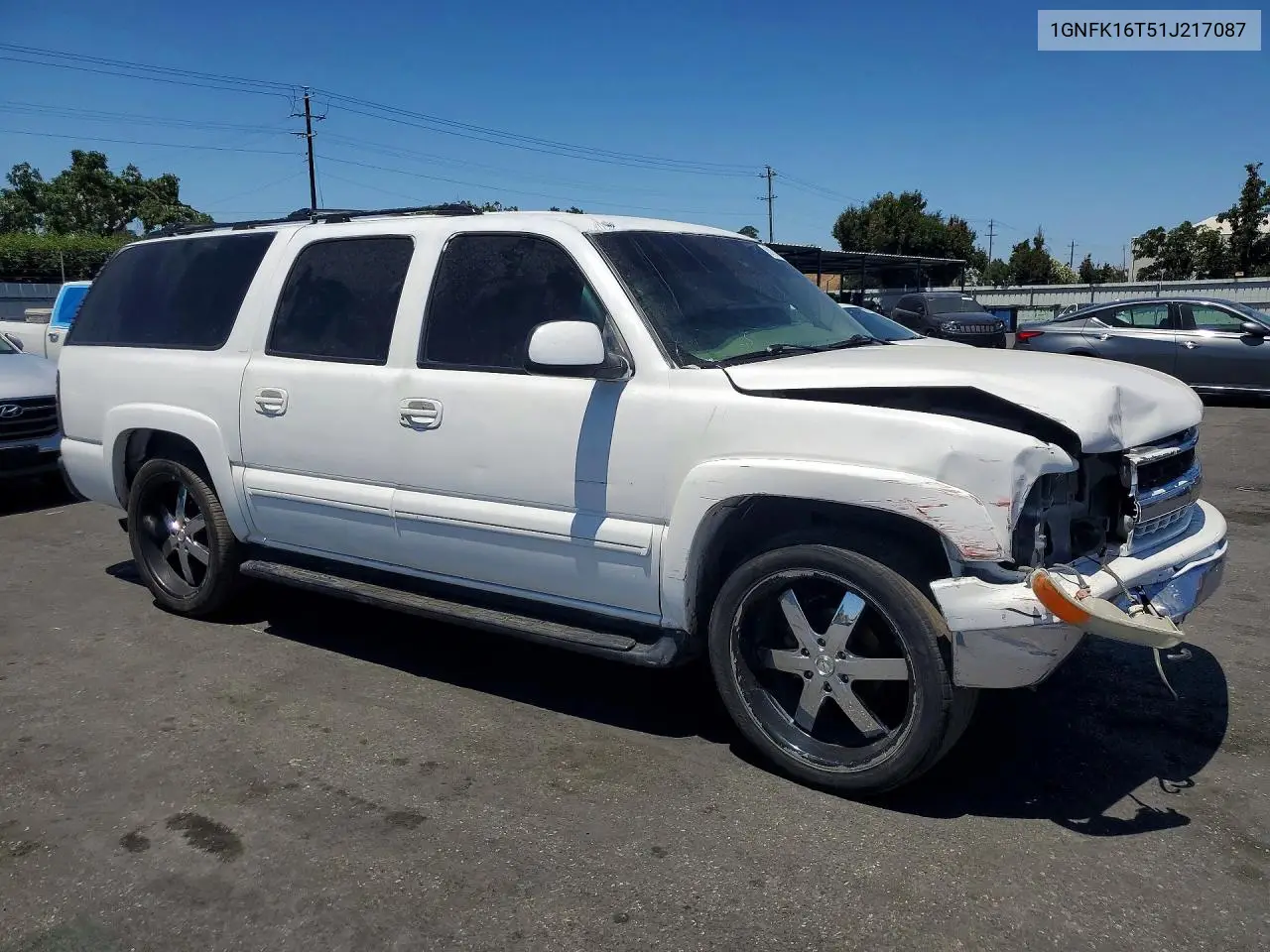 2001 Chevrolet Suburban K1500 VIN: 1GNFK16T51J217087 Lot: 61518796
