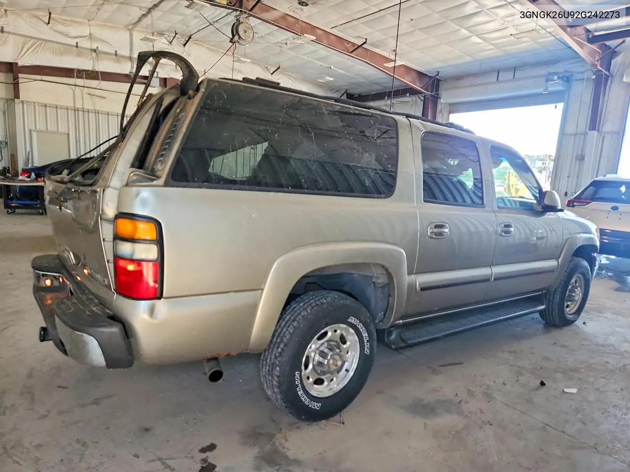 2002 Chevrolet Suburban K2500 VIN: 3GNGK26U92G242273 Lot: 60386306