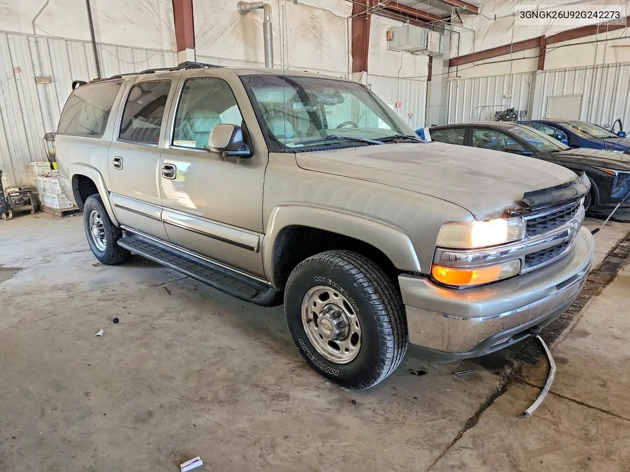 2002 Chevrolet Suburban K2500 VIN: 3GNGK26U92G242273 Lot: 60386306