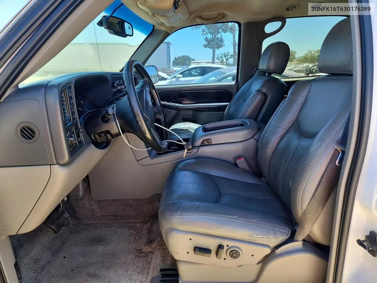 2003 Chevrolet Suburban K1500 VIN: 3GNFK16T63G176389 Lot: 50790696