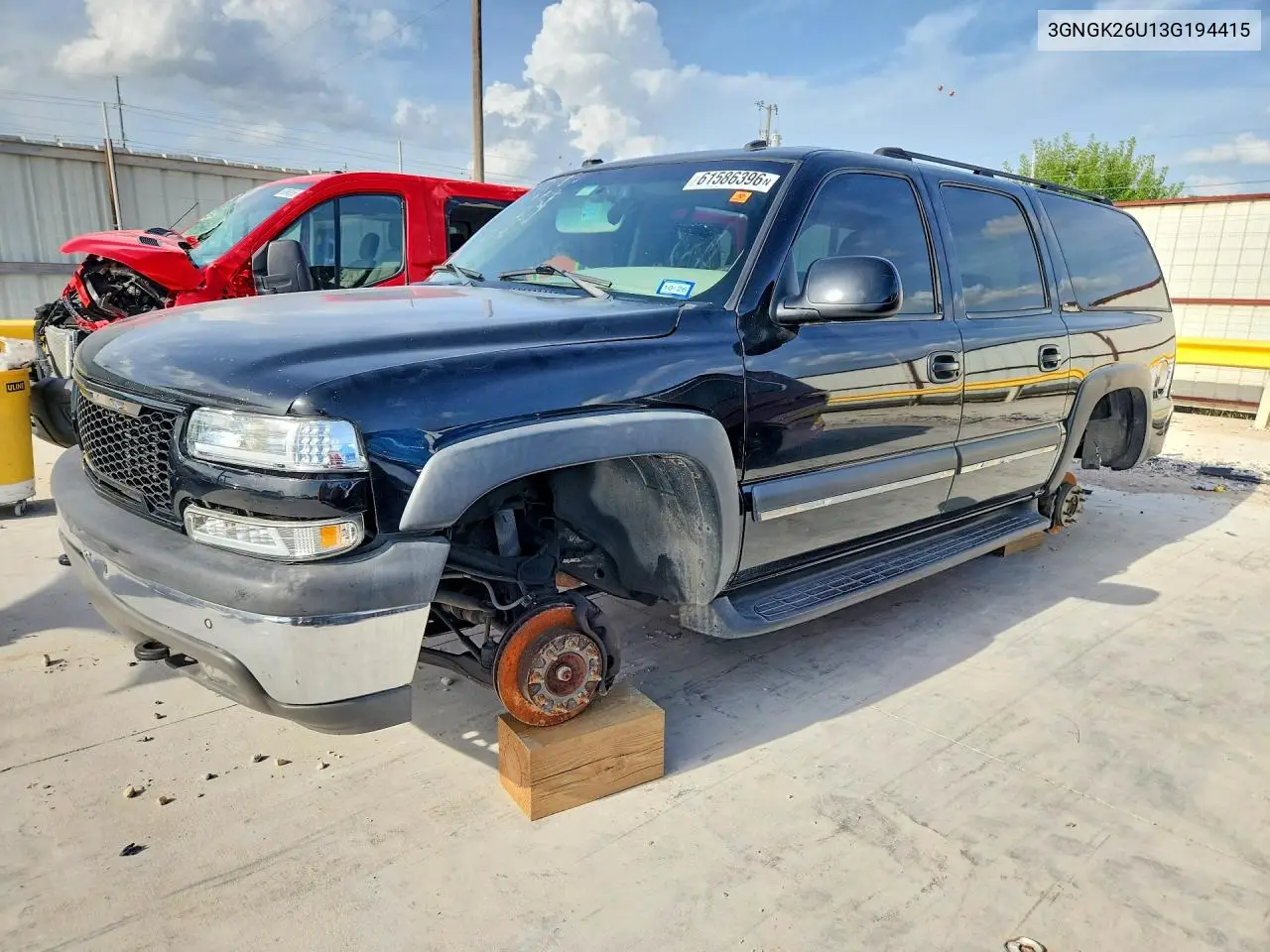 2003 Chevrolet Suburban K2500 VIN: 3GNGK26U13G194415 Lot: 61586396