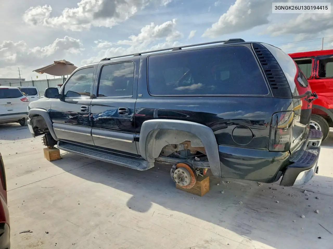 2003 Chevrolet Suburban K2500 VIN: 3GNGK26U13G194415 Lot: 61586396