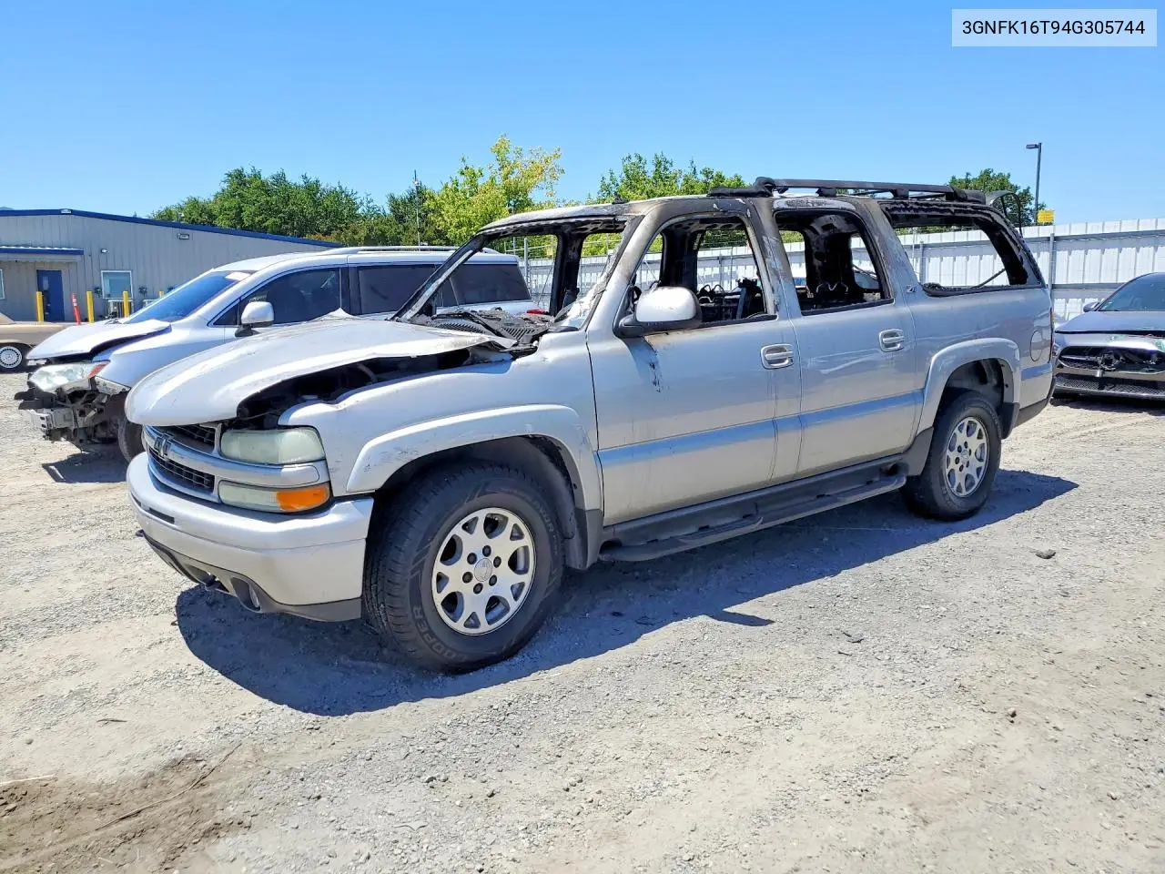 2004 Chevrolet Suburban K1500 VIN: 3GNFK16T94G305744 Lot: 56747126