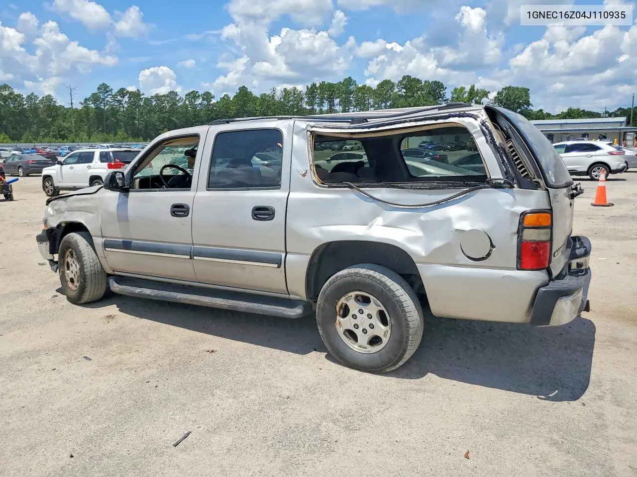 2004 Chevrolet Suburban C1500 VIN: 1GNEC16Z04J110935 Lot: 59373756
