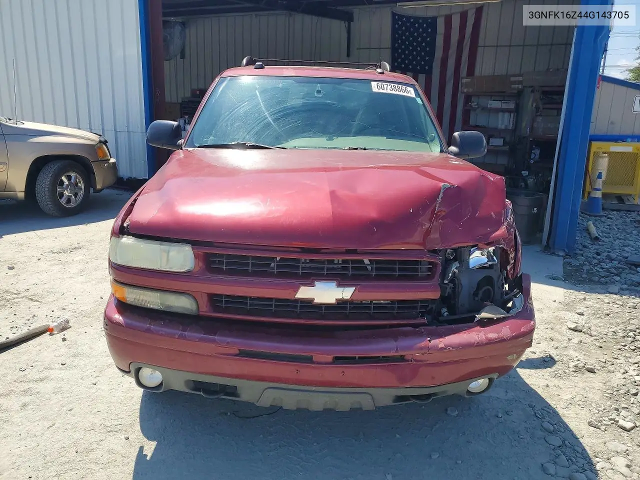 2004 Chevrolet Suburban K1500 VIN: 3GNFK16Z44G143705 Lot: 60738866