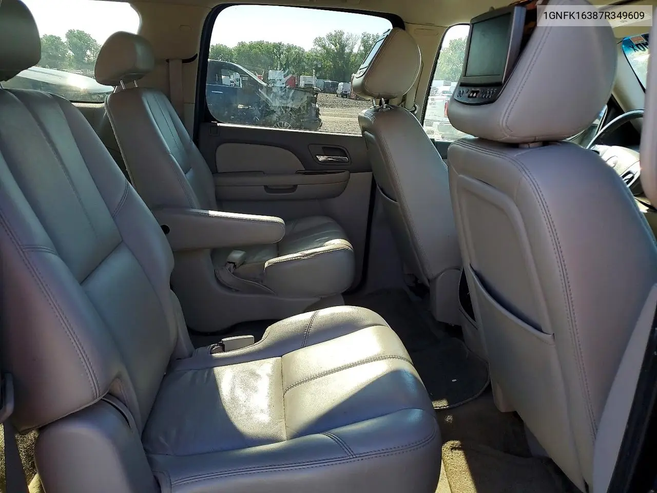 2007 Chevrolet Suburban K1500 VIN: 1GNFK16387R349609 Lot: 59379996