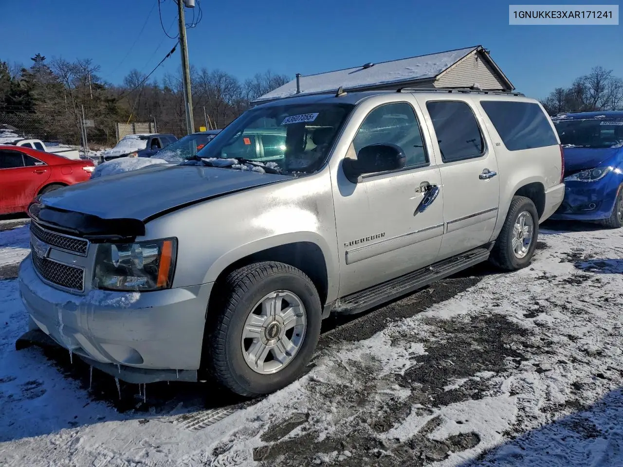 1GNUKKE3XAR171241 2010 Chev Suburban K