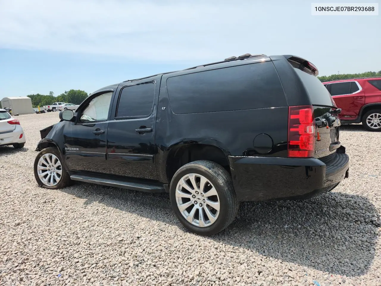 2011 Chevrolet Suburban C1500 Lt VIN: 1GNSCJE07BR293688 Lot: 85976425