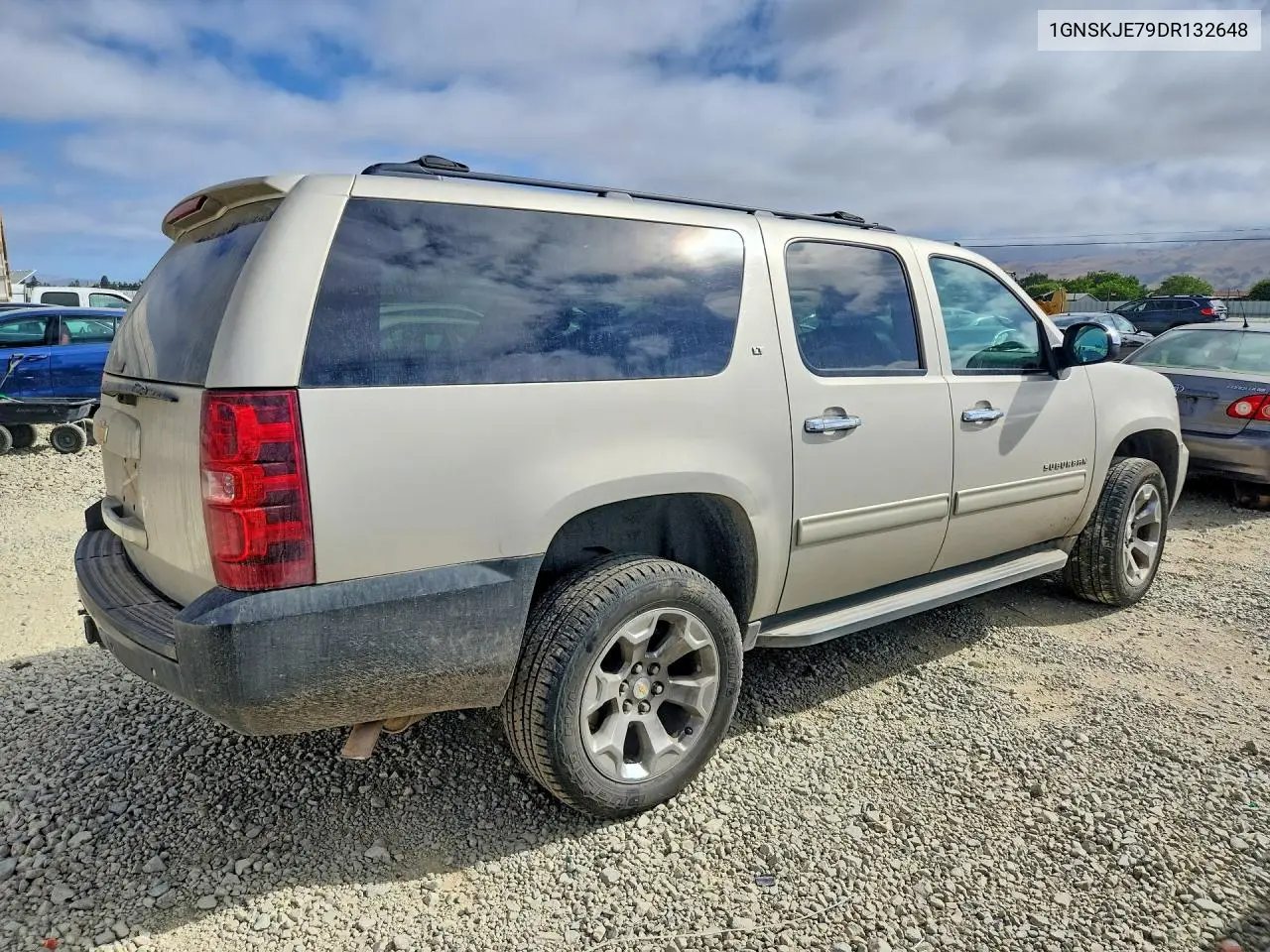 2013 Chevrolet Suburban K1500 Lt VIN: 1GNSKJE79DR132648 Lot: 58046176