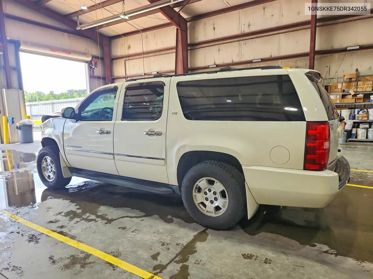 2013 Chevrolet Suburban K1500 Ltz VIN: 1GNSKKE75DR342055 Lot: 61420276
