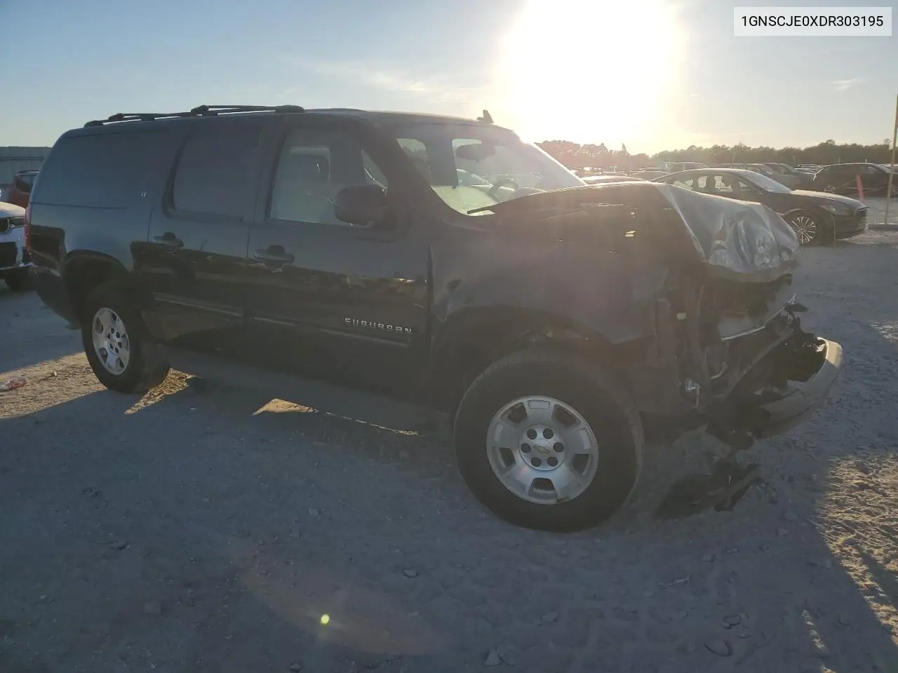 1GNSCJE0XDR303195 2013 Chevrolet Suburban C1500 Lt