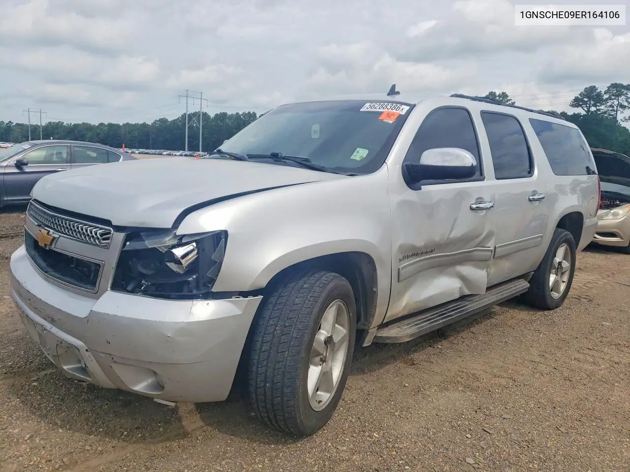 2014 Chevrolet Suburban C1500 Ls VIN: 1GNSCHE09ER164106 Lot: 56288386