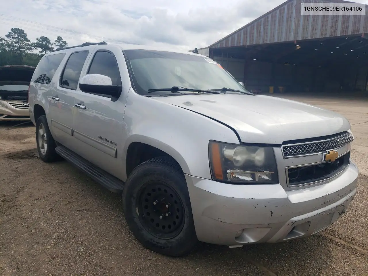 2014 Chevrolet Suburban C1500 Ls VIN: 1GNSCHE09ER164106 Lot: 56288386