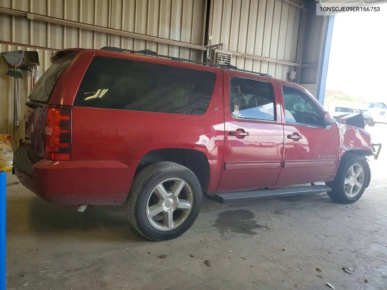 2014 Chevrolet Suburban C1500 Lt VIN: 1GNSCJE09ER166753 Lot: 60680356