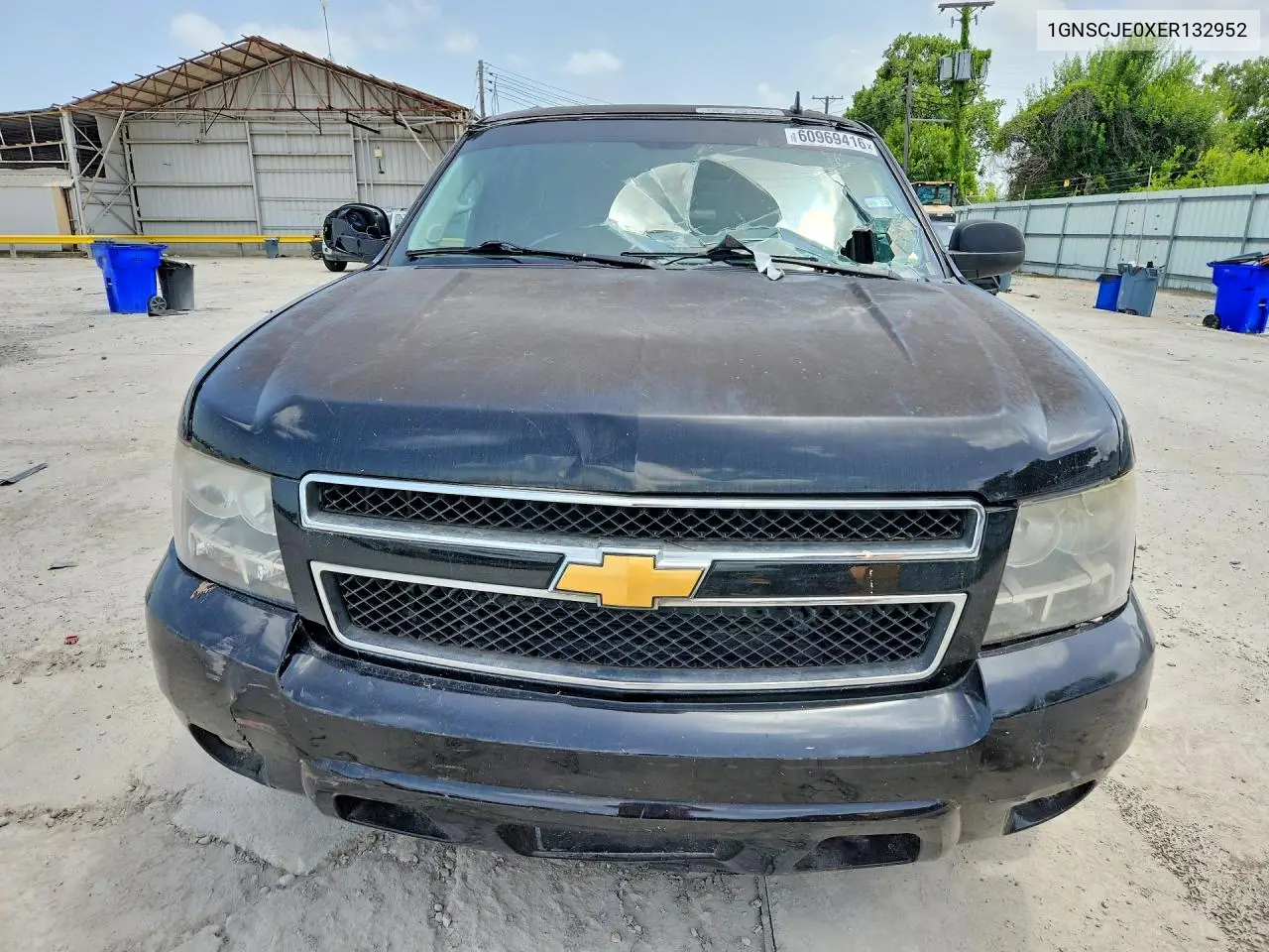 2014 Chevrolet Suburban VIN: 1GNSCJE0XER132952 Lot: 60969416