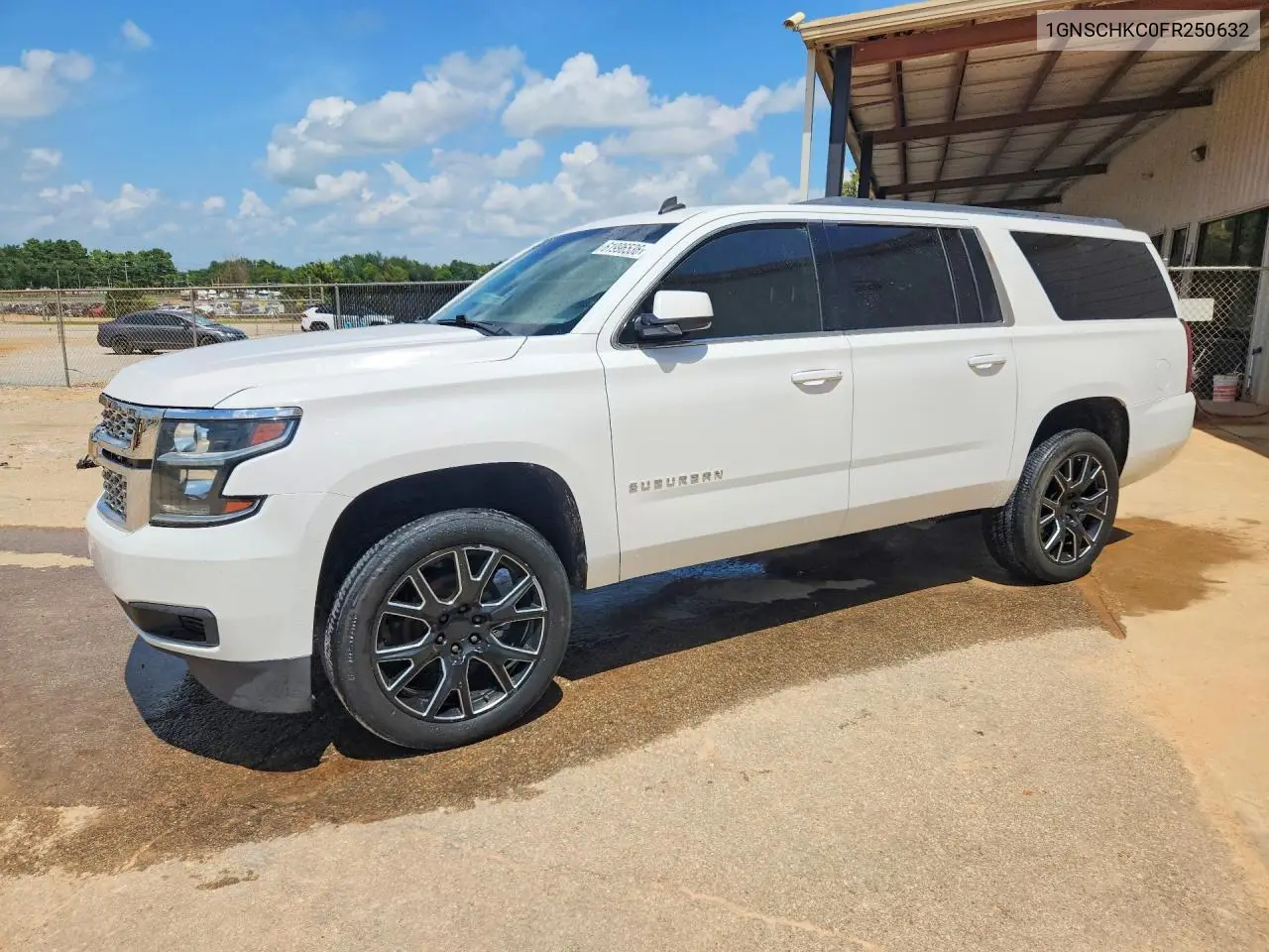 2015 Chevrolet Suburban C1500 Ls VIN: 1GNSCHKC0FR250632 Lot: 61996536