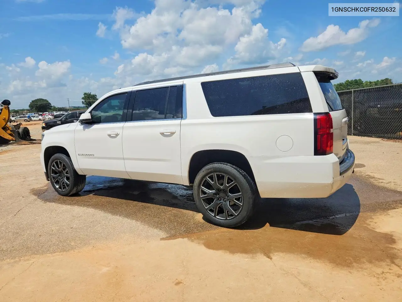 2015 Chevrolet Suburban C1500 Ls VIN: 1GNSCHKC0FR250632 Lot: 61996536
