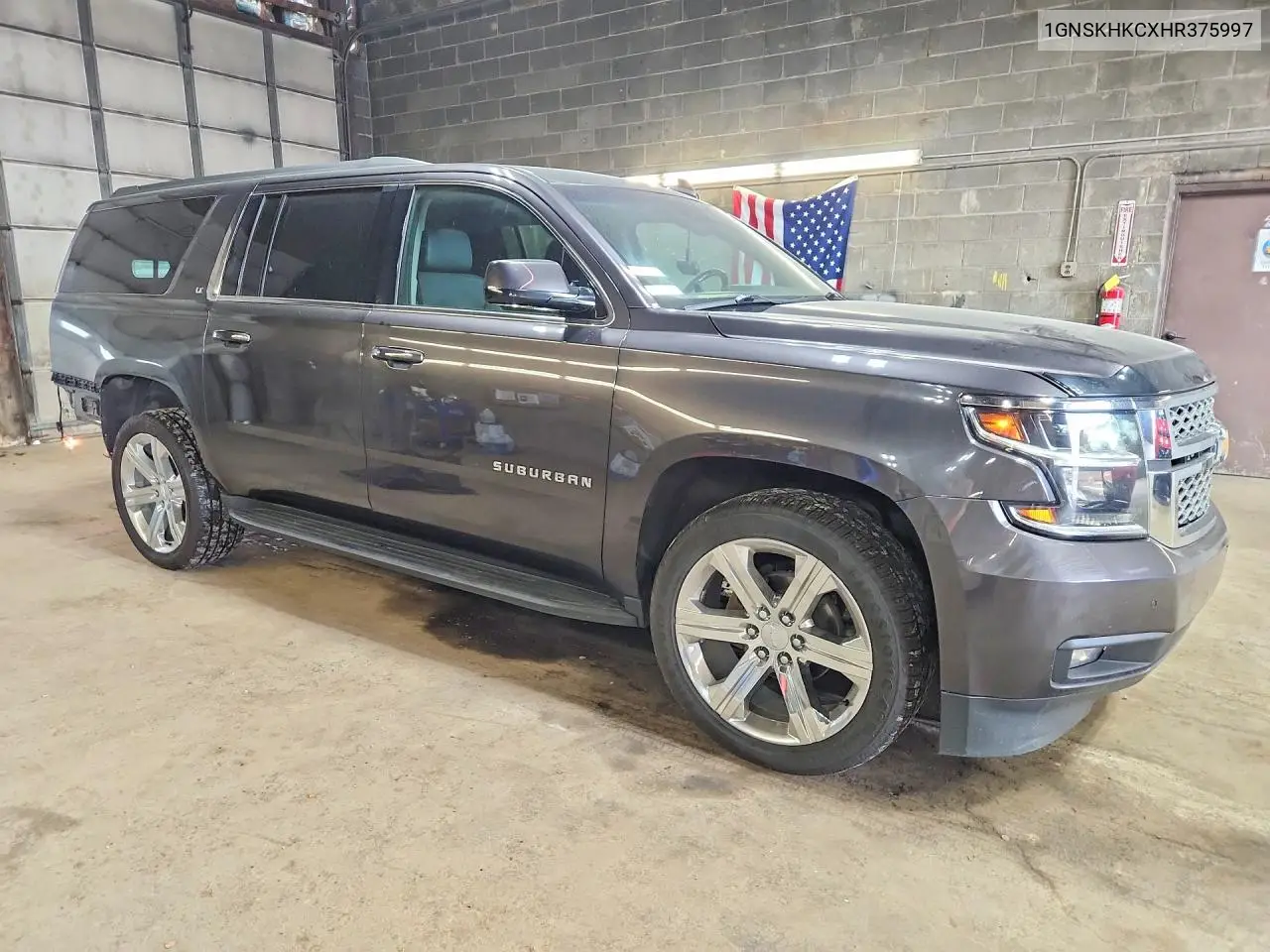 2017 Chevrolet Suburban K1500 Lt VIN: 1GNSKHKCXHR375997 Lot: 61284826