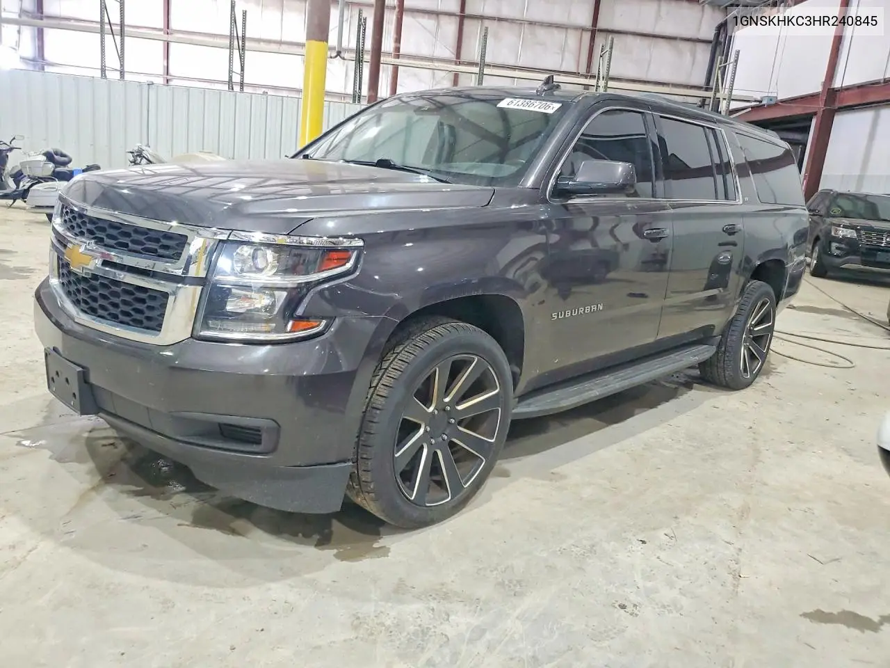2017 Chevrolet Suburban K1500 Lt VIN: 1GNSKHKC3HR240845 Lot: 61386706