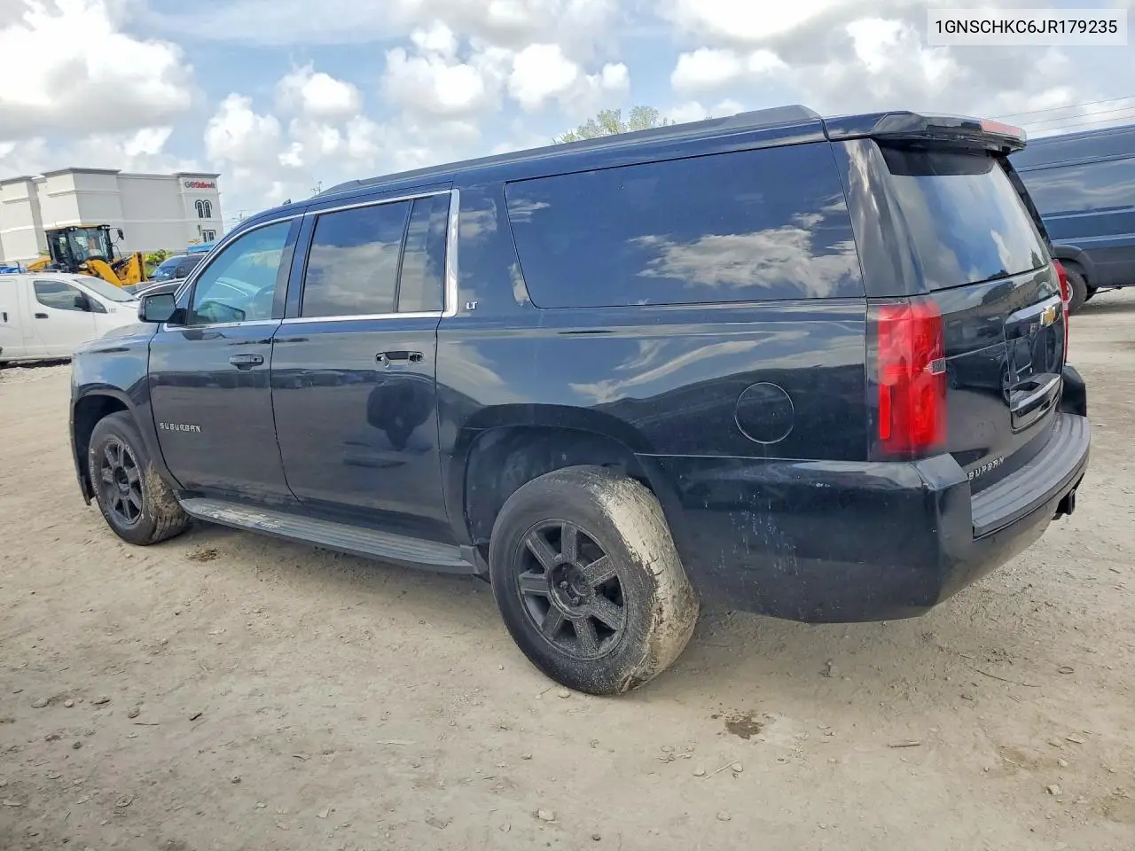 1GNSCHKC6JR179235 2018 Chevrolet Suburban C1500 Lt