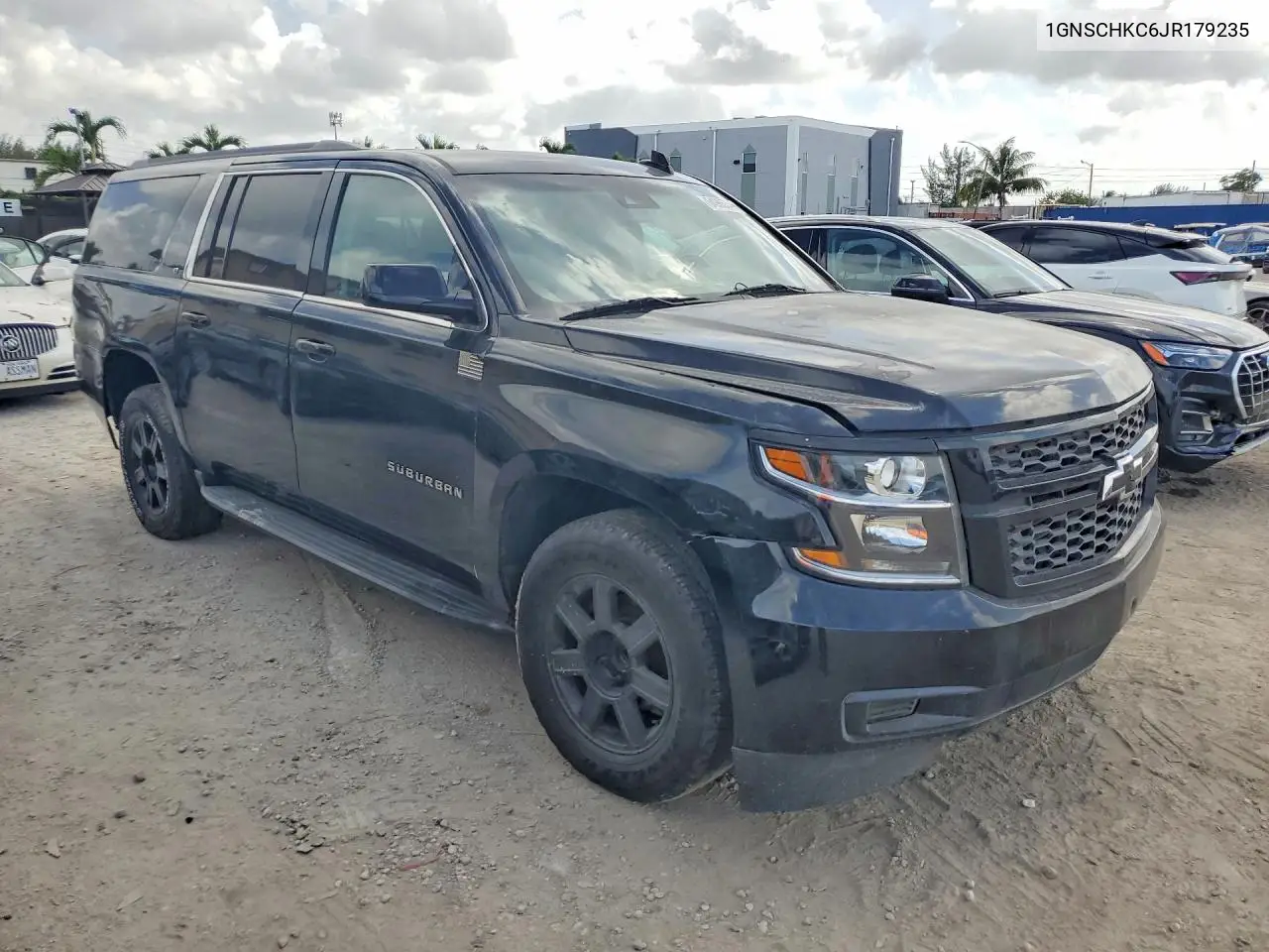 1GNSCHKC6JR179235 2018 Chevrolet Suburban C1500 Lt