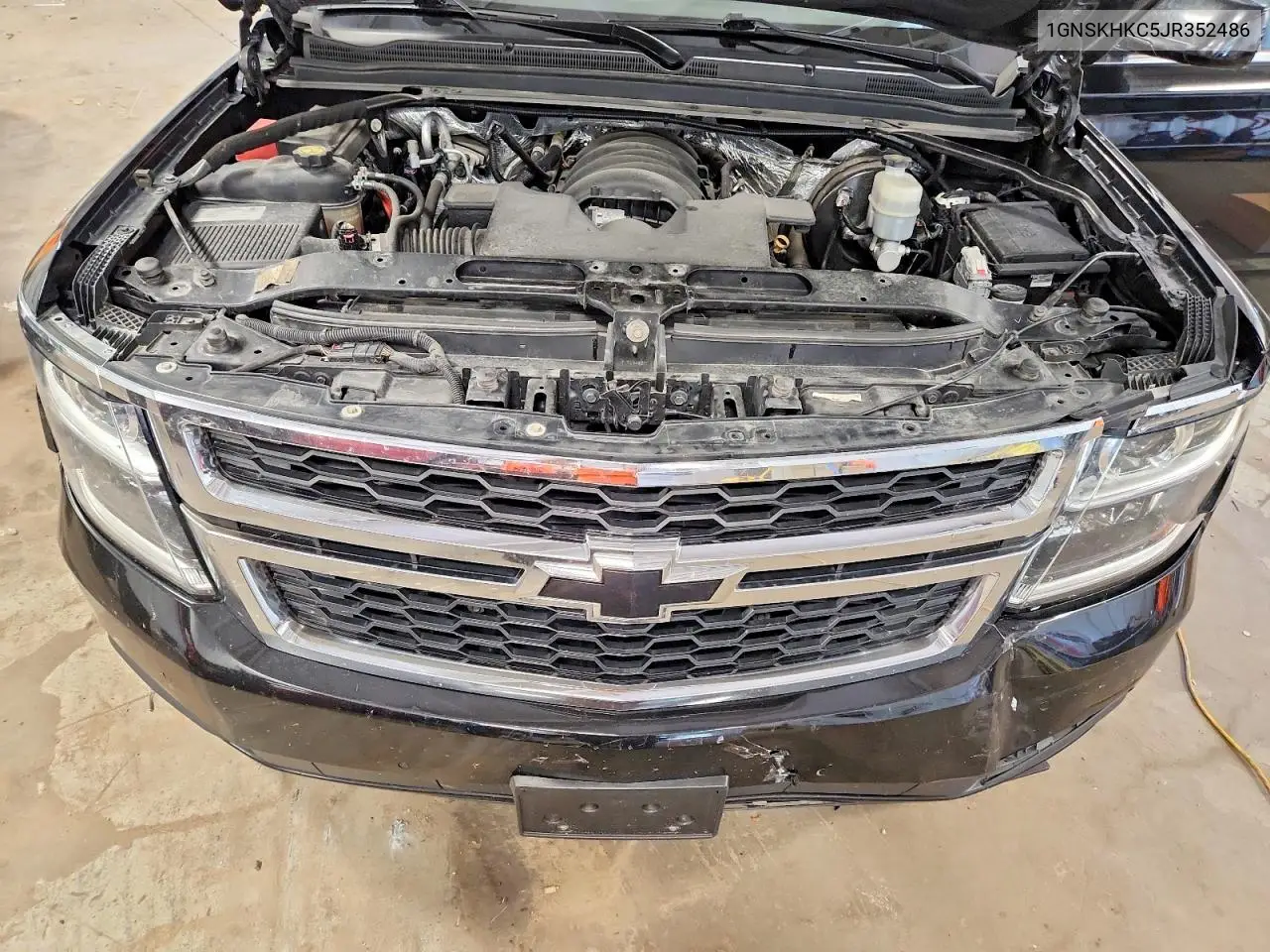 2018 Chevrolet Suburban K1500 Lt VIN: 1GNSKHKC5JR352486 Lot: 60439666
