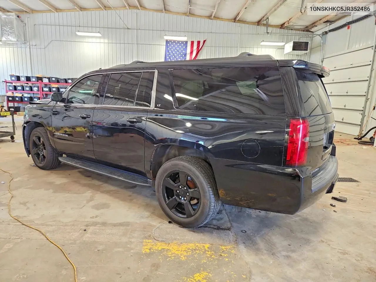 2018 Chevrolet Suburban K1500 Lt VIN: 1GNSKHKC5JR352486 Lot: 60439666