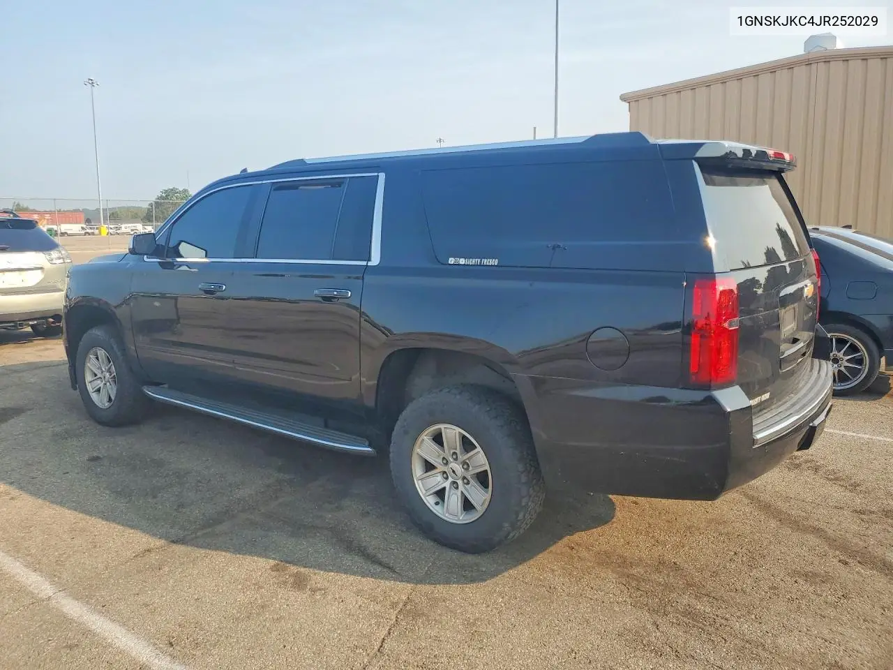 2018 Chevrolet Suburban K1500 Premier VIN: 1GNSKJKC4JR252029 Lot: 60919706