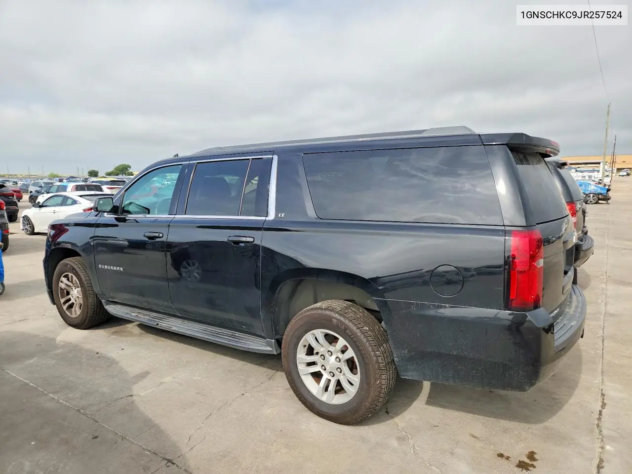 2018 Chevrolet Suburban C1500 Lt VIN: 1GNSCHKC9JR257524 Lot: 61384596