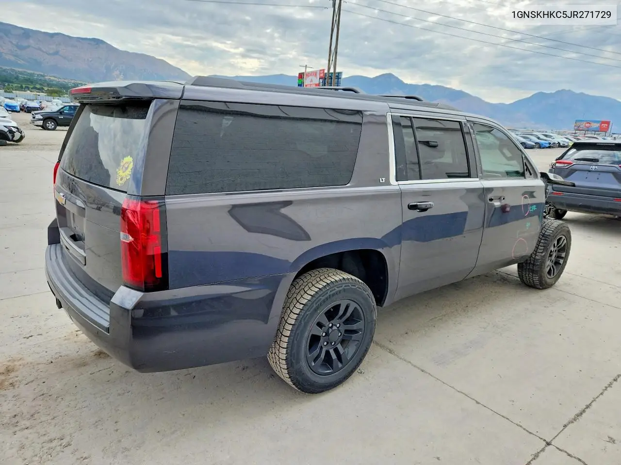 2018 Chevrolet Suburban K1500 Lt VIN: 1GNSKHKC5JR271729 Lot: 61514256