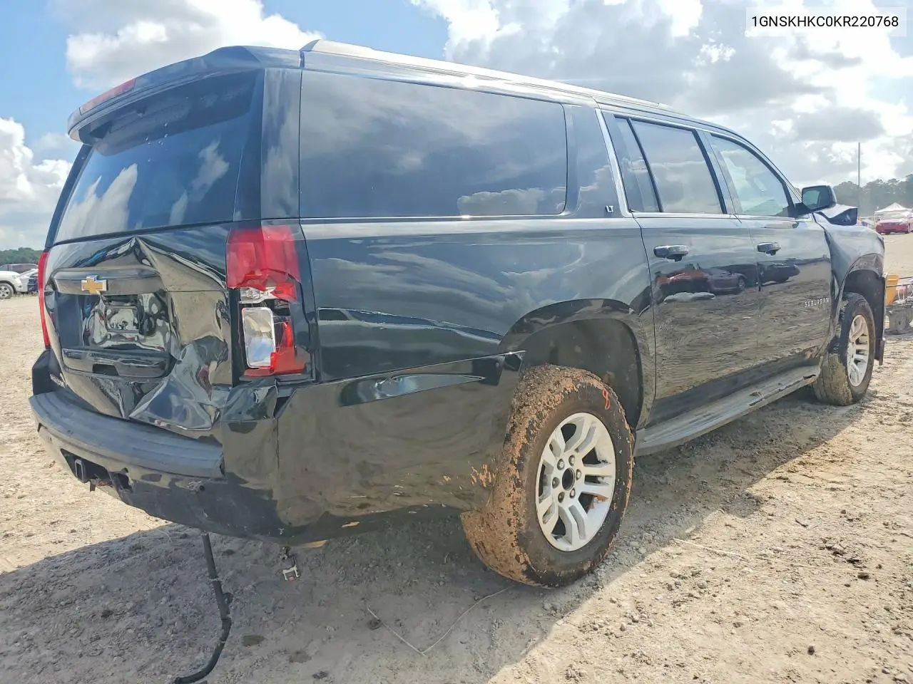 1GNSKHKC0KR220768 2019 Chevrolet Suburban K1500 Lt