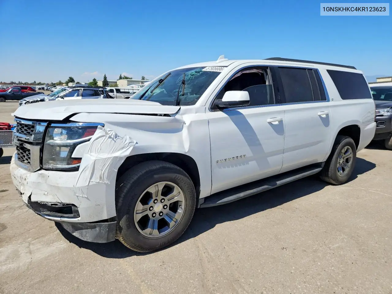 2019 Chevrolet Suburban K1500 Lt VIN: 1GNSKHKC4KR123623 Lot: 57906686