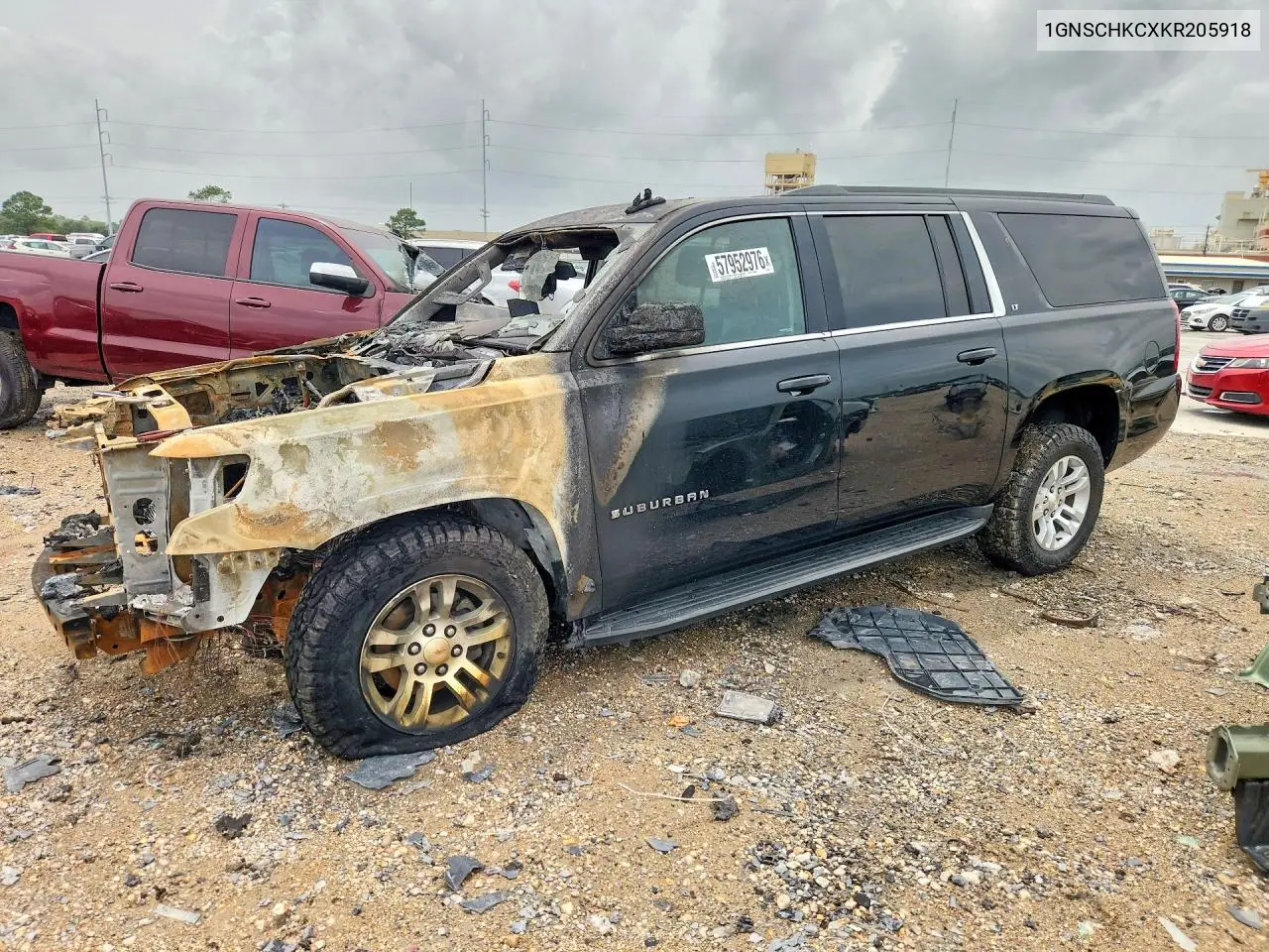 2019 Chevrolet Suburban C1500 Lt VIN: 1GNSCHKCXKR205918 Lot: 57952976