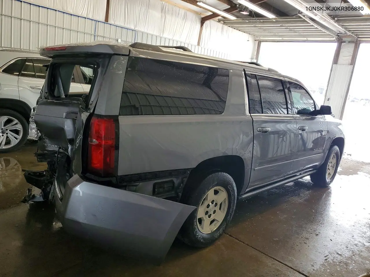 2019 Chevrolet Suburban K1500 Premier VIN: 1GNSKJKJ0KR306880 Lot: 60222166