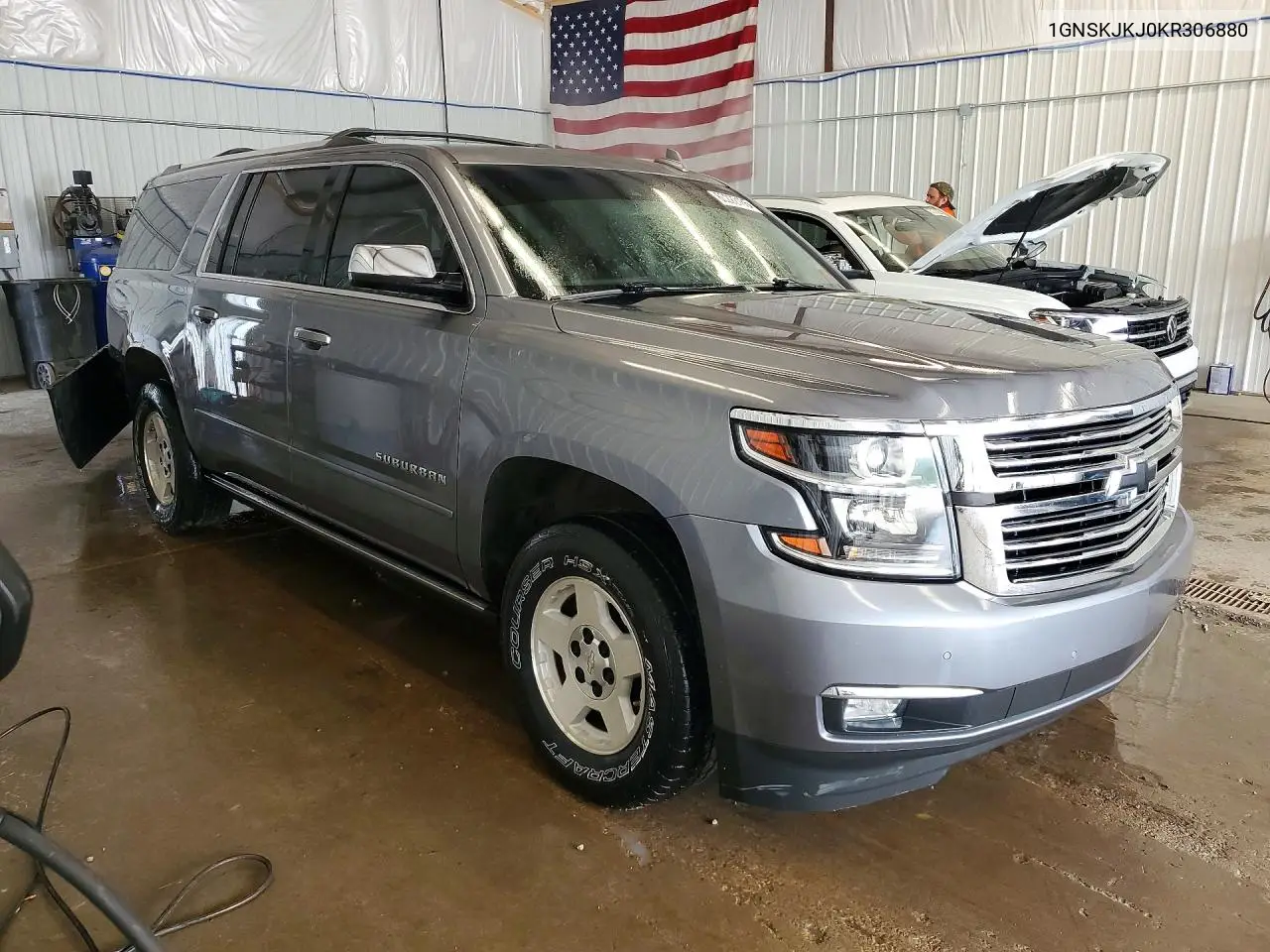 2019 Chevrolet Suburban K1500 Premier VIN: 1GNSKJKJ0KR306880 Lot: 60222166