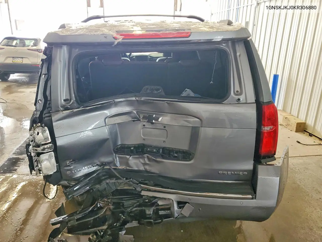 2019 Chevrolet Suburban K1500 Premier VIN: 1GNSKJKJ0KR306880 Lot: 60222166