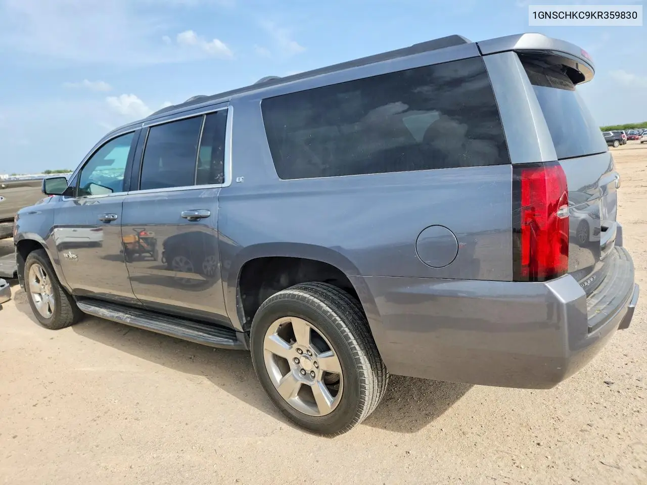 2019 Chevrolet Suburban Lt VIN: 1GNSCHKC9KR359830 Lot: 61797886