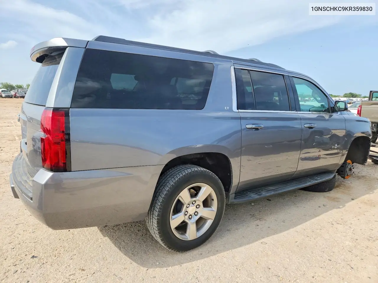 2019 Chevrolet Suburban Lt VIN: 1GNSCHKC9KR359830 Lot: 61797886