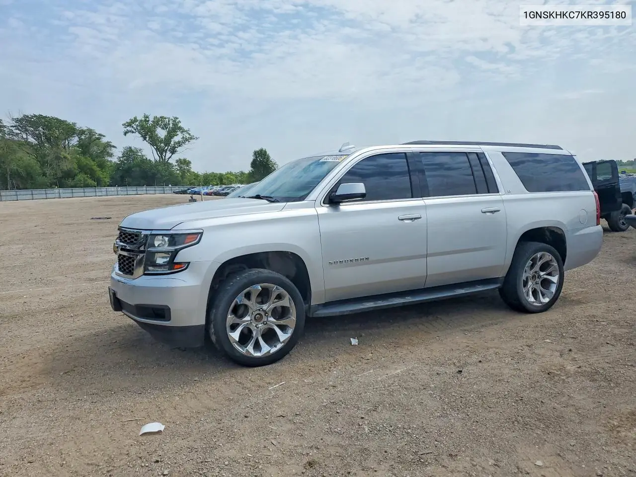 2019 Chevrolet Suburban K1500 Lt VIN: 1GNSKHKC7KR395180 Lot: 62318606