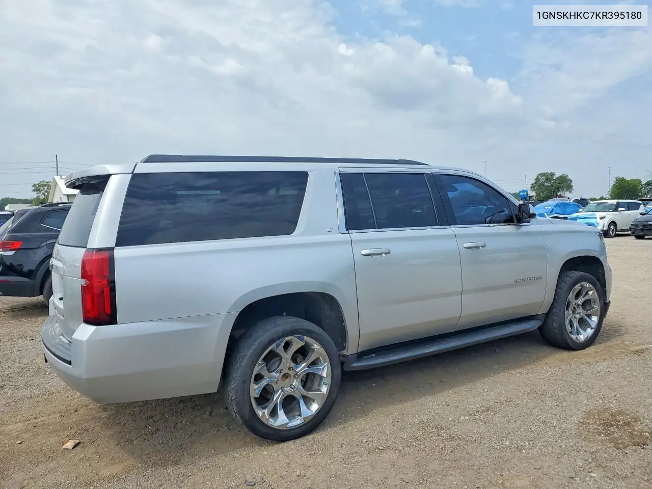 2019 Chevrolet Suburban K1500 Lt VIN: 1GNSKHKC7KR395180 Lot: 62318606