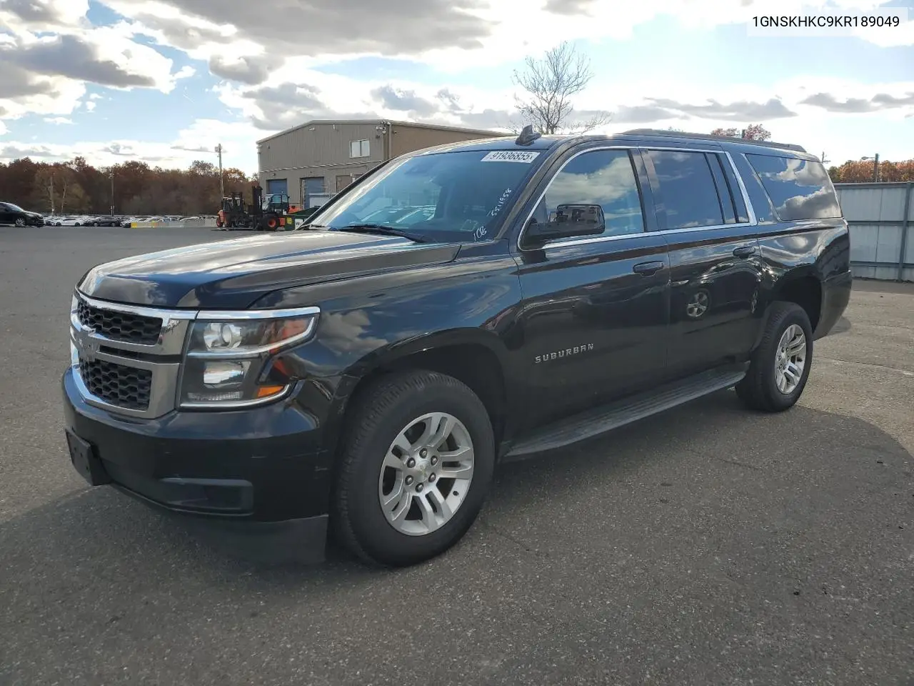 1GNSKHKC9KR189049 2019 Chevrolet Suburban K1500 Lt