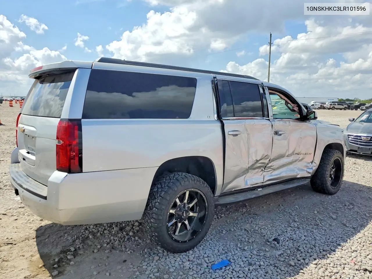 1GNSKHKC3LR101596 2020 Chevrolet Suburban K1500 Lt